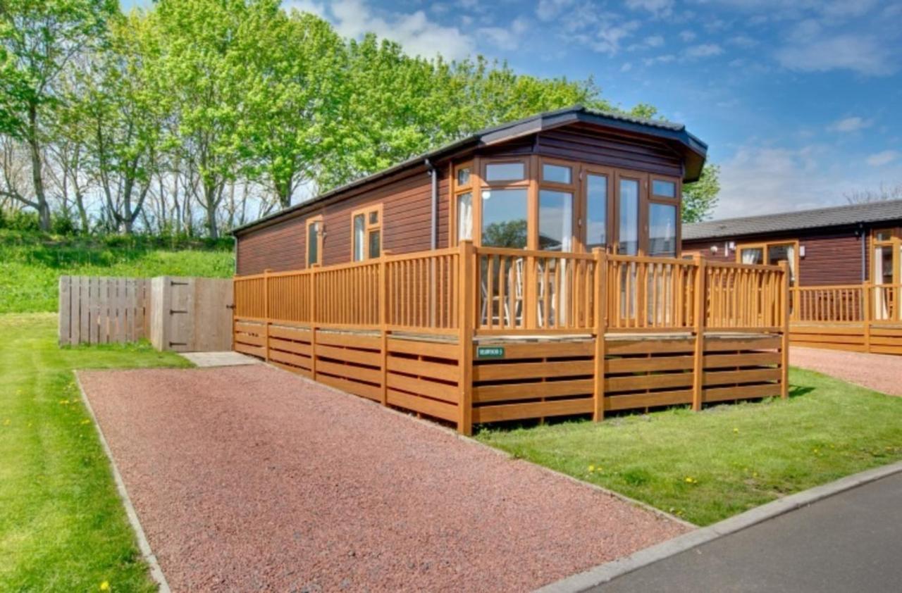 Stunning 3-Bed Hot Tub Lodge Northumberland Felton (Northumberland) Exterior foto